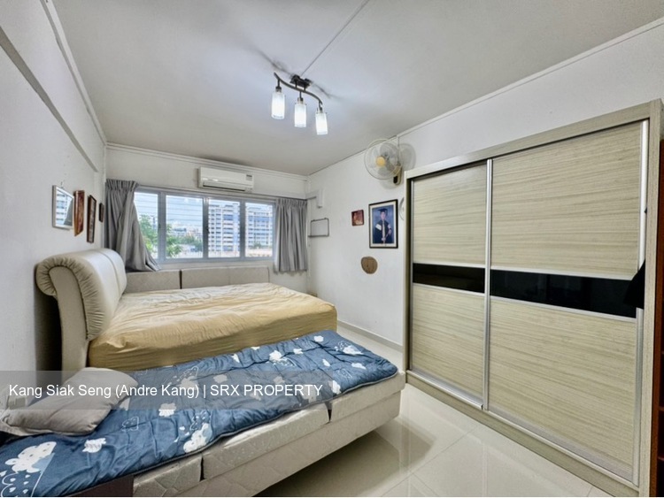 Blk 142 Bukit Batok Street 11 (Bukit Batok), HDB Executive #449494511